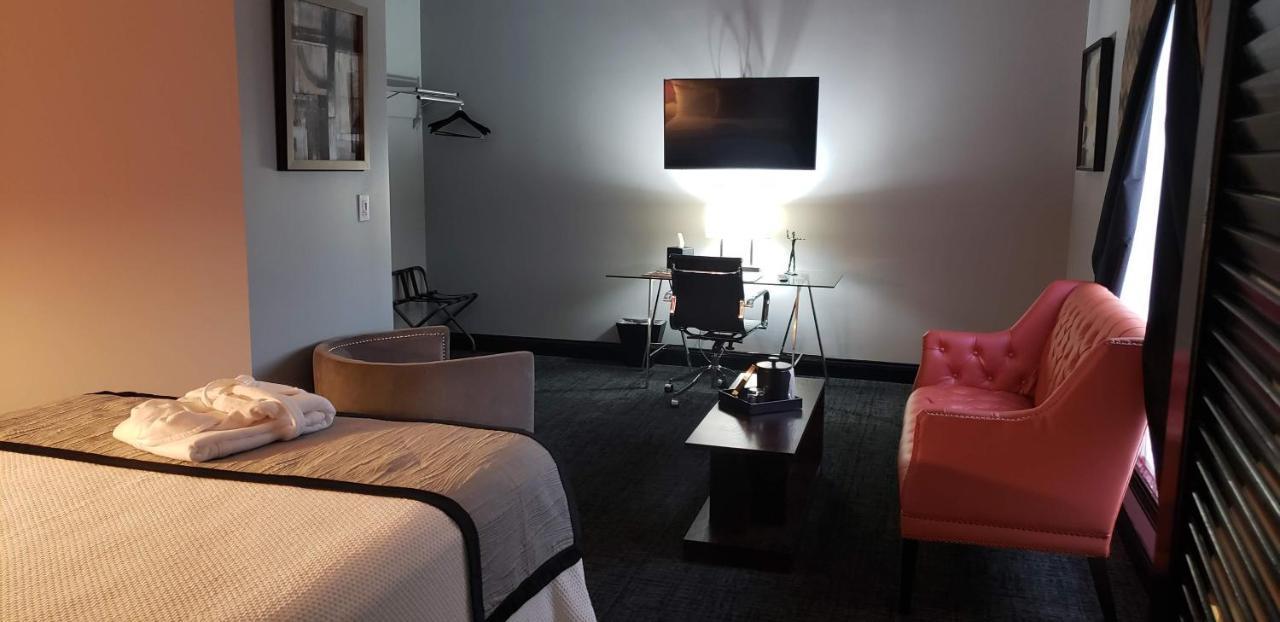Vu 3* Louisville